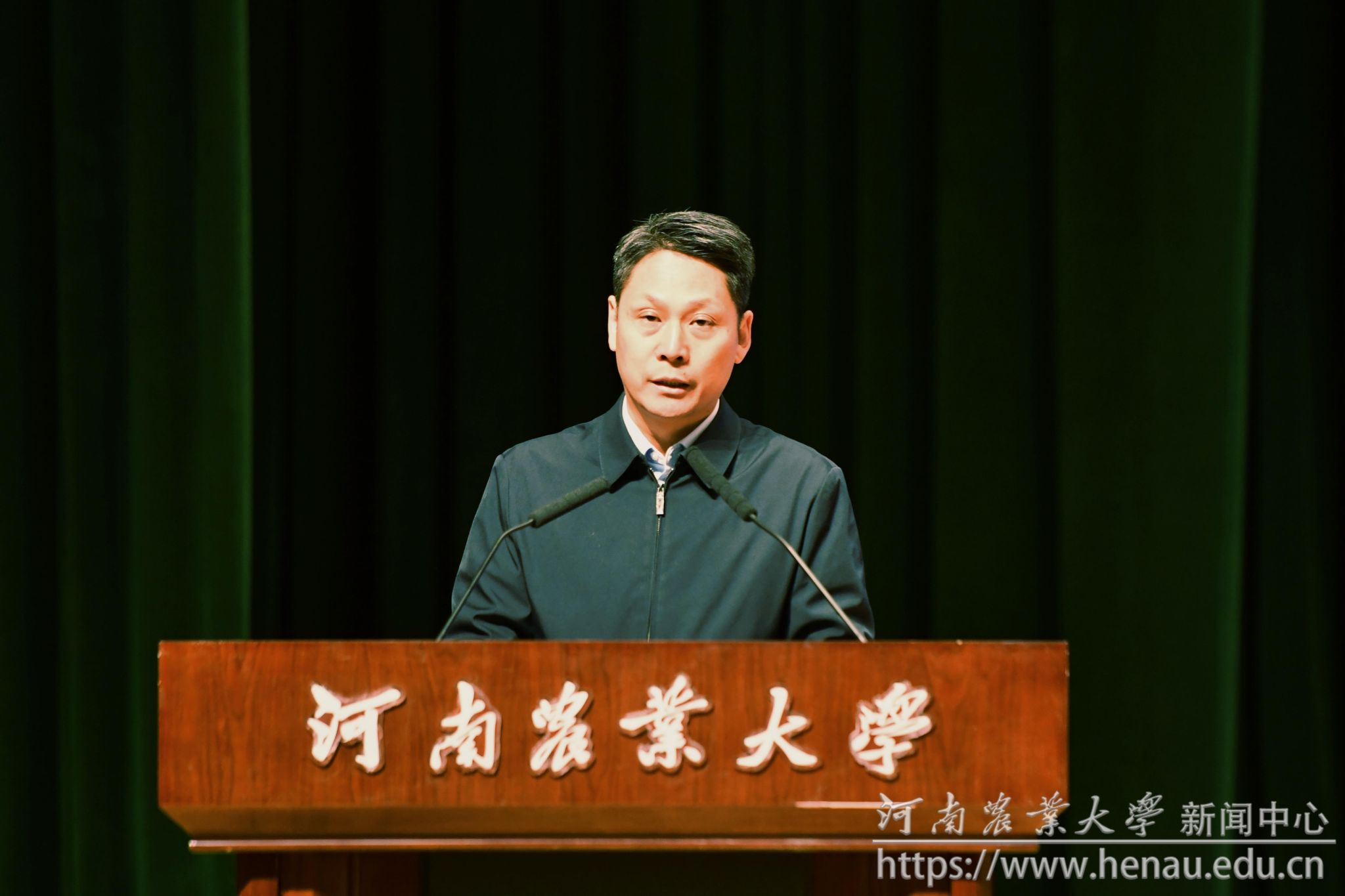 副校长刘晓永通报“双一流”创建工作进展.jpg 副校长刘晓永通报“双一流”创建工作进展.jpg
